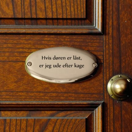 Støbte messing skilte