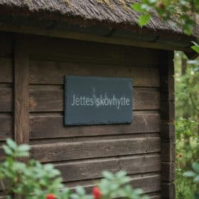 Hytteskilt i skiffer