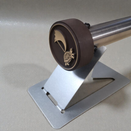 Holder til braendestempel kommer med