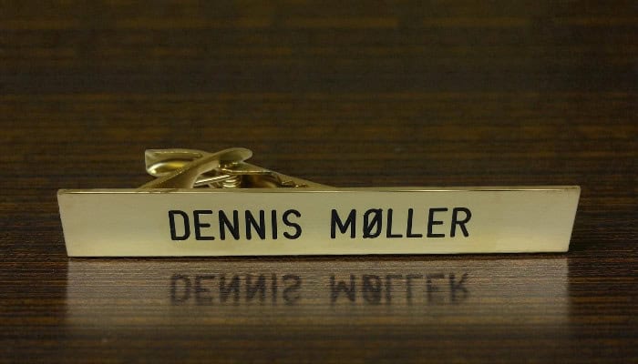 Navneskilt med klips