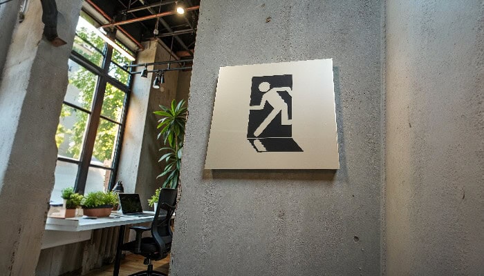 Sikkerhedsskilte, nødudgangskilte, advarselsskilte